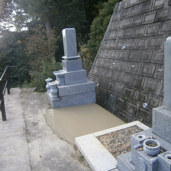 2015年11月施工 広島県広島市東区 Ａ様 8寸4重台 墓じまい